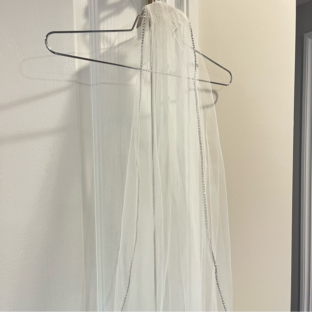 Erin Cole Rhinestone Wedding Veil